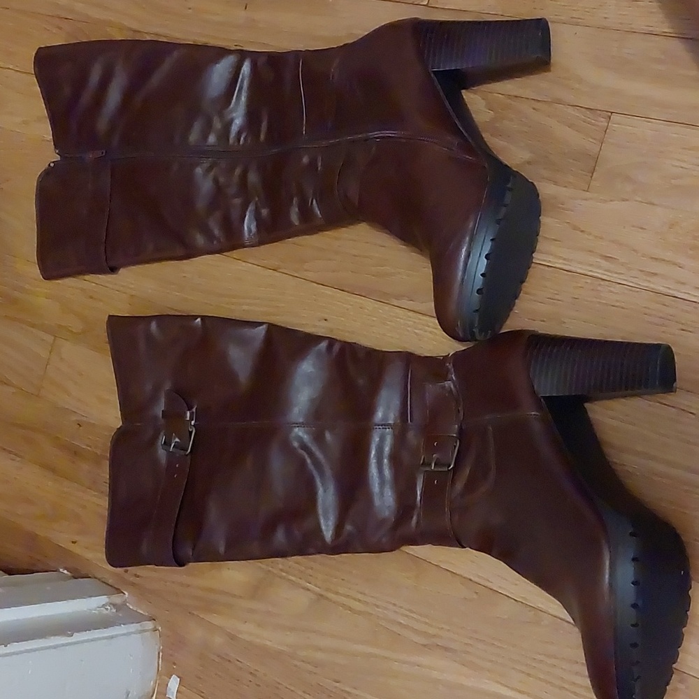 Leg Boots